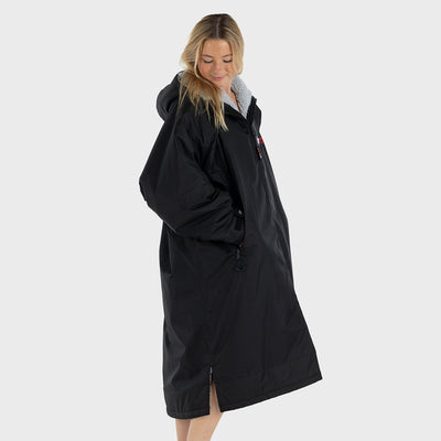 Dryrobe Advance Long Sleeve Change Robe V3 - Black/Grey